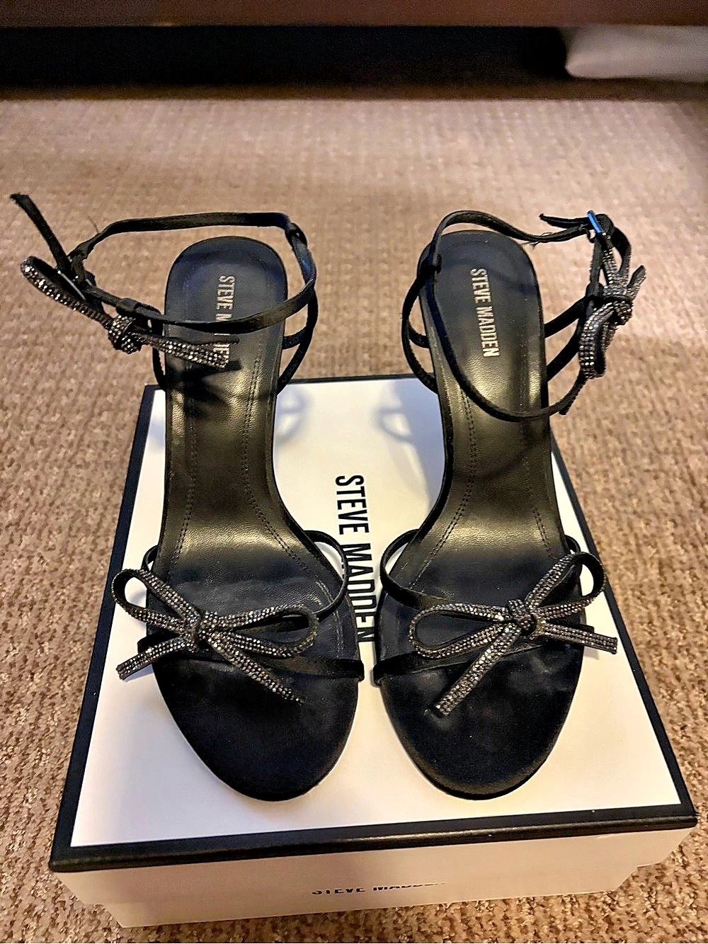 Steve Madden Viable Black Bow Ankle-Strap  3 inch Heels Like New